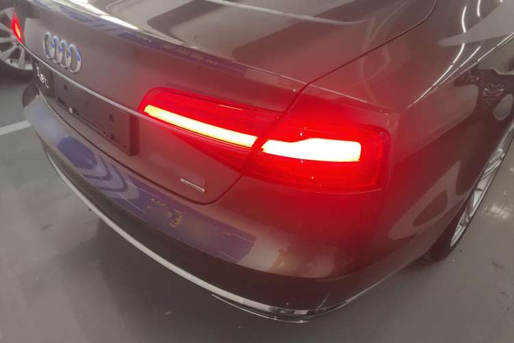 Used Audi A8 2014 A8L 45 TFSI quattro Comfort model Right Rear Taillight