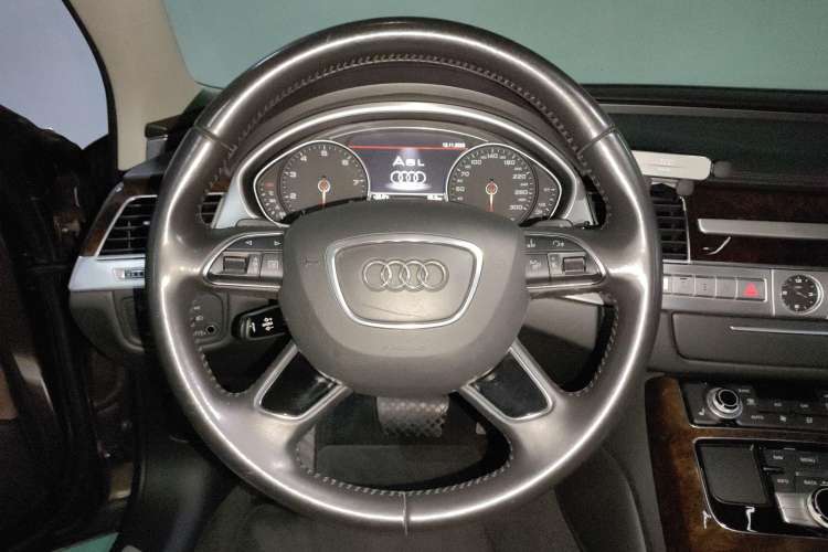 Used Audi A8 2014 A8L 45 TFSI quattro Comfort model Steering Wheel