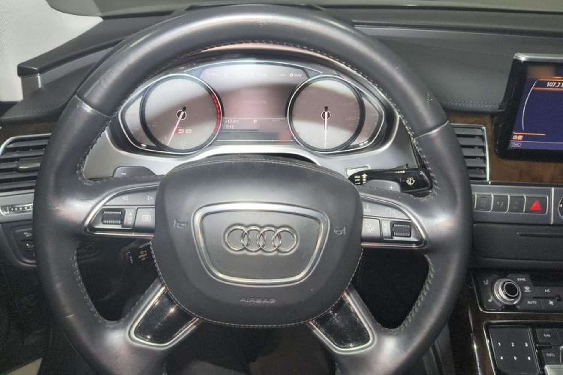 Used Audi A8 2014 A8L 50 TFSI quattro Luxury Model Steering Wheel