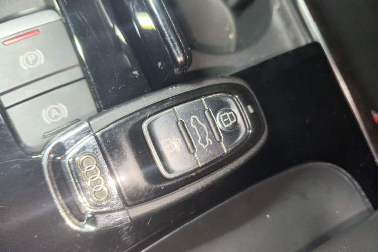 Used Audi A8 2014 A8L 50 TFSI quattro Luxury Model Vehicle Key