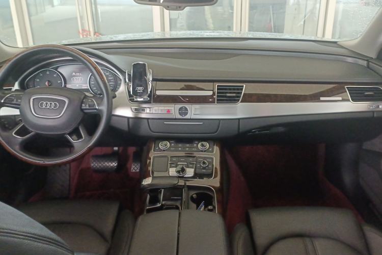 Used Audi A8 2014 A8L 45 TFSI quattro Comfort model Center Console