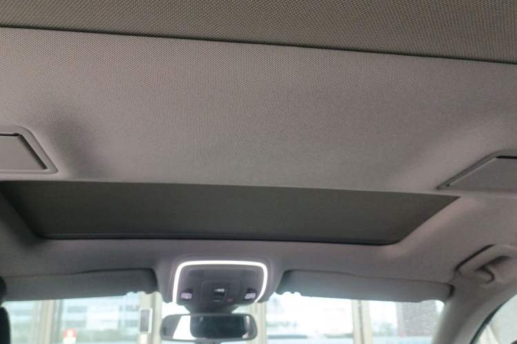 Used Audi A8 2014 A8L 45 TFSI quattro Comfort model Headliner