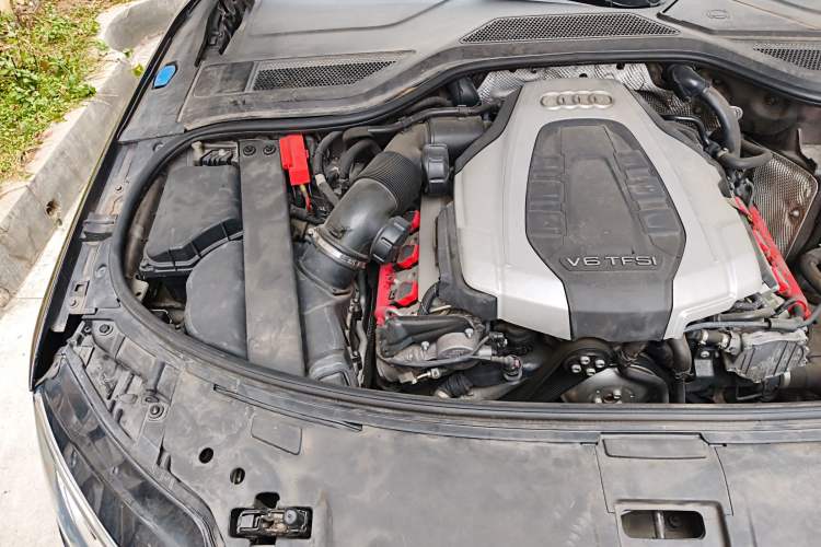 Used Audi A8 2014 A8L 45 TFSI quattro Comfort model Engine Bay Right