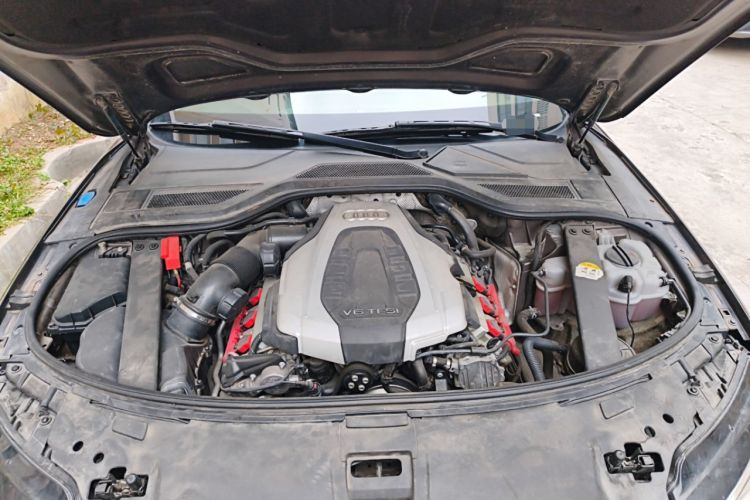 Used Audi A8 2014 A8L 45 TFSI quattro Comfort model Engine Bay