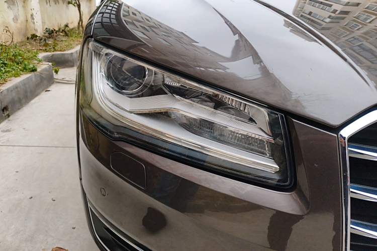 Used Audi A8 2014 A8L 45 TFSI quattro Comfort model Right Front Headlight
