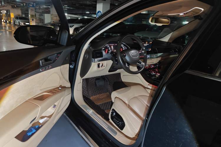 Used Audi A8 2014 A8L 45 TFSI quattro Comfort model Driver Seat
