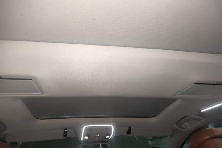 Used Audi A8 2014 A8L 45 TFSI quattro Luxury Model Headliner