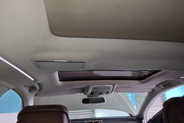 Used Audi A8 2014 A8L 45 TFSI quattro Luxury Model Headliner