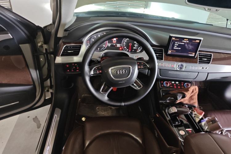 Used Audi A8 2014 A8L 45 TFSI quattro Luxury Model Steering Wheel