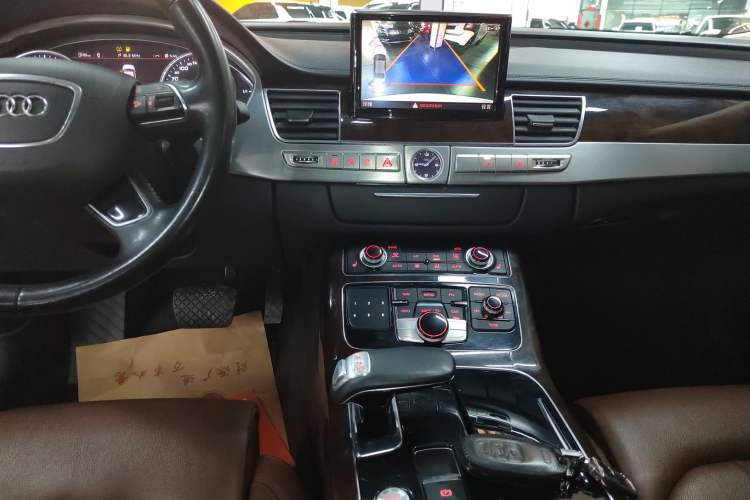 Used Audi A8 2014 A8L 45 TFSI quattro Comfort model Audio And AC Panel