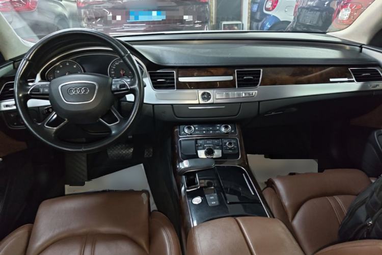 Used Audi A8 2014 A8L 45 TFSI quattro Comfort model Center Console