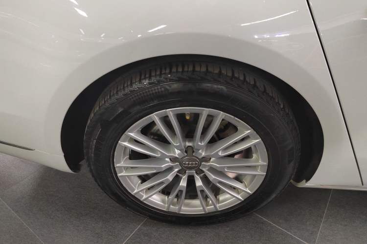 Used Audi A8 2014 A8L 45 TFSI quattro Comfort model Exterior 2