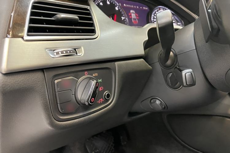 Used Audi A8 2014 A8L 45 TFSI quattro Comfort model Interior 11
