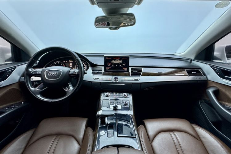 Used Audi A8 2014 A8L 45 TFSI quattro Comfort model Interior 4