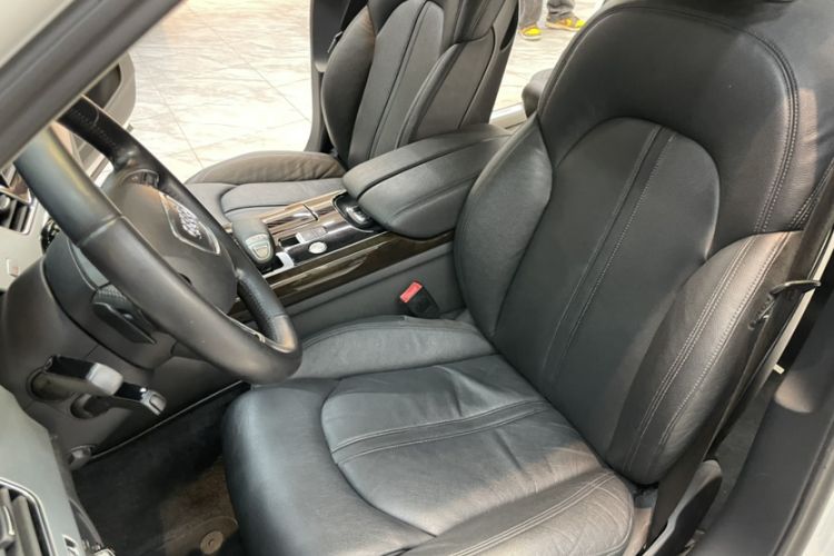 Used Audi A8 2014 A8L 45 TFSI quattro Comfort model Interior 5