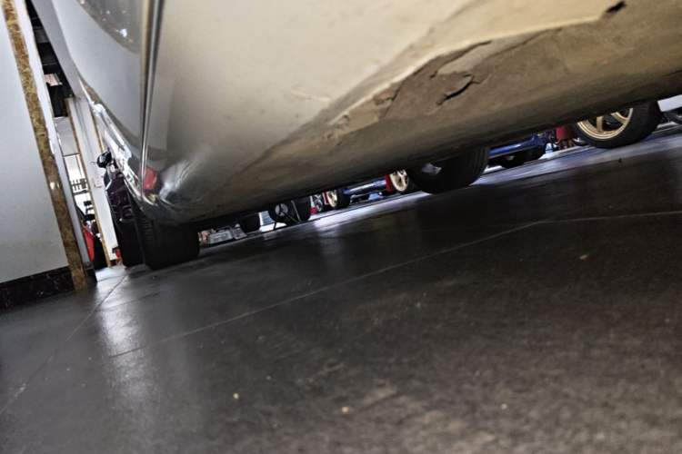 Used Audi A8 2014 A8L 45 TFSI quattro Comfort model Right Side Sill