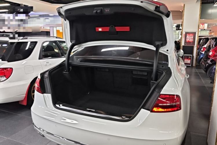 Used Audi A8 2014 A8L 45 TFSI quattro Comfort model Trunk