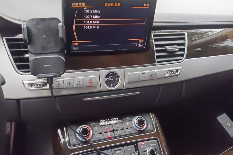 Used Audi A8 2014 A8L 45 TFSI quattro Comfort model Audio And AC Panel