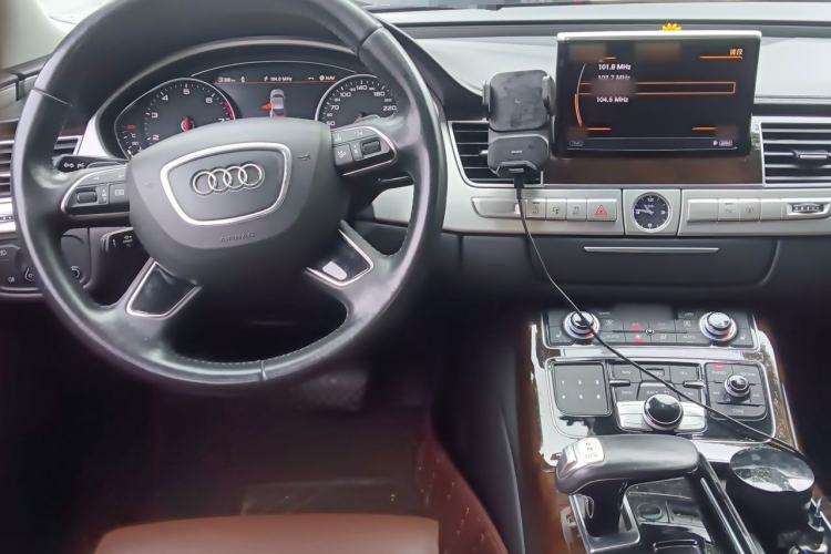 Used Audi A8 2014 A8L 45 TFSI quattro Comfort model Center Console