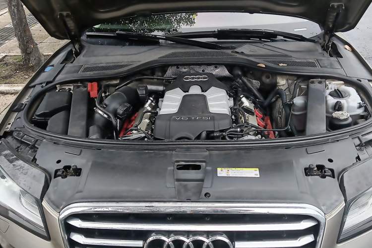 Used Audi A8 2014 A8L 45 TFSI quattro Comfort model Engine Bay