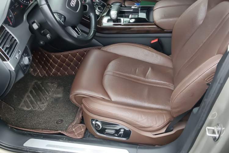Used Audi A8 2014 A8L 45 TFSI quattro Comfort model Left Front Seat