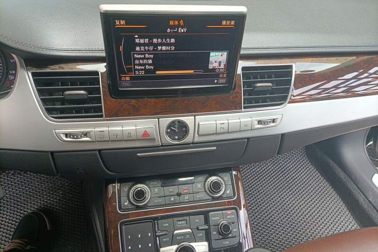 Used Audi A8 2016 A8L 45 TFSI quattro Luxury Edition Audio And AC Panel