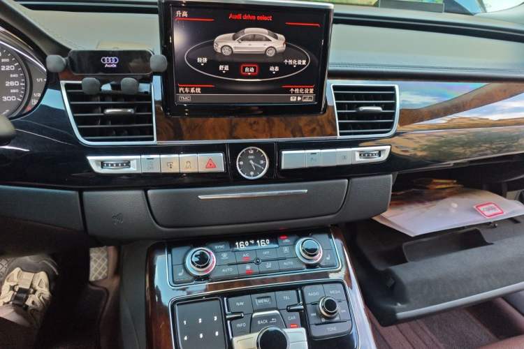 Used Audi A8 2016 A8L 45 TFSI quattro Fashion Edition Audio And AC Panel