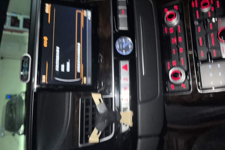 Used Audi A8 2016 A8L 45 TFSI quattro Luxury Edition Audio And AC Panel