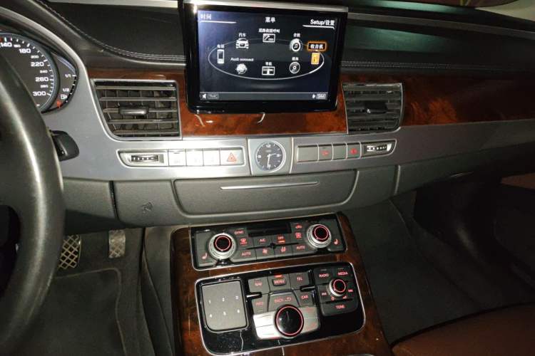 Used Audi A8 2016 A8L 45 TFSI quattro Comfort model Audio And AC Panel