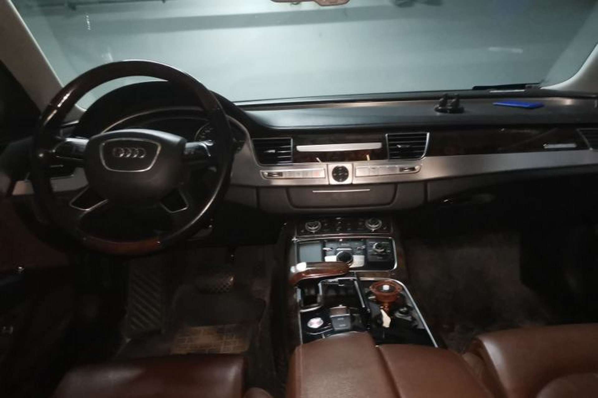 Used Audi A8 2016 A8L 45 TFSI quattro Comfort model Center Console