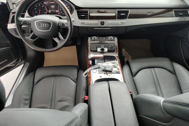 Used Audi A8 2016 A8L 30 FSI Comfort Model Center Console