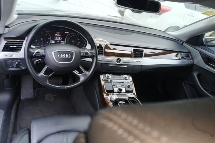 Used Audi A8 2016 A8L 45 TFSI quattro Comfort model Center Console