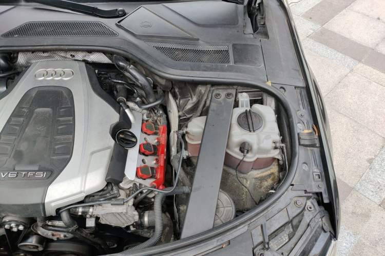 Used Audi A8 2016 A8L 45 TFSI quattro Luxury Edition Engine Bay Left