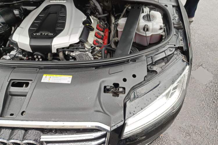 Used Audi A8 2016 A8L 45 TFSI quattro Luxury Edition Engine Bay Left