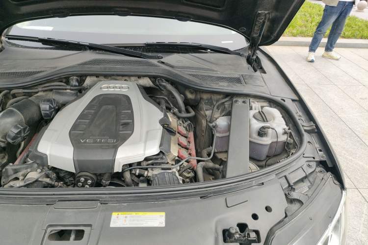 Used Audi A8 2016 A8L 45 TFSI quattro Luxury Edition Engine Bay Left