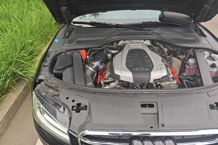 Used Audi A8 2016 A8L 45 TFSI quattro Luxury Edition Engine Bay Right