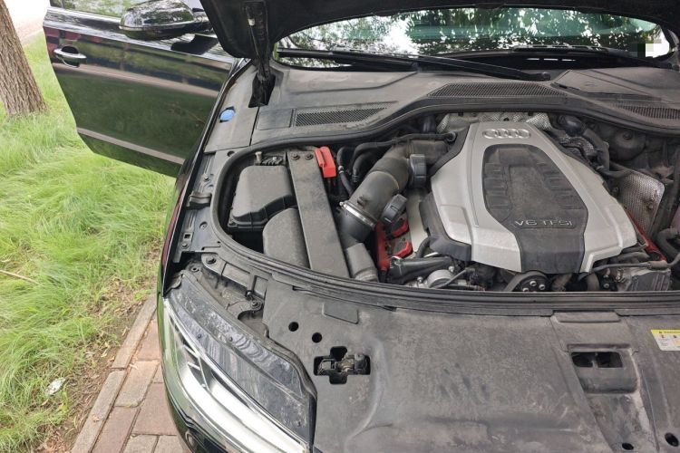 Used Audi A8 2016 A8L 45 TFSI quattro Comfort model Engine Bay Right