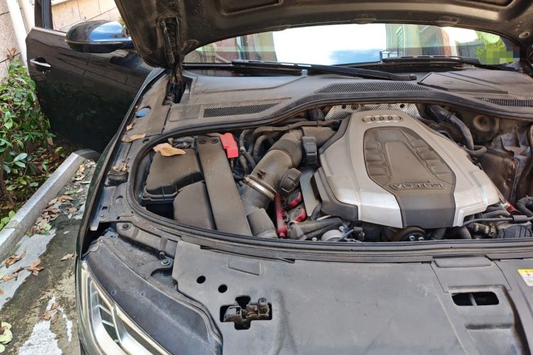 Used Audi A8 2016 A8L 45 TFSI quattro Luxury Edition Engine Bay Right