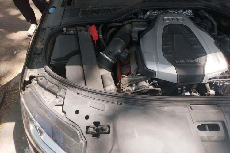 Used Audi A8 2016 A8L 45 TFSI quattro Luxury Edition Engine Bay Right