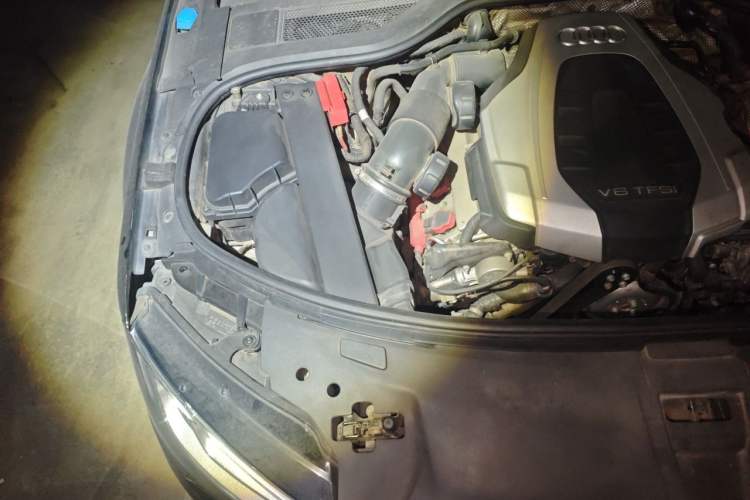 Used Audi A8 2016 A8L 45 TFSI quattro Fashion Edition Engine Bay Right