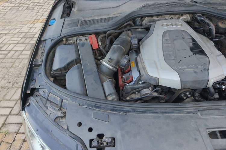 Used Audi A8 2016 A8L 45 TFSI quattro Comfort model Engine Bay Right