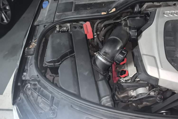 Used Audi A8 2016 A8L 45 TFSI quattro Luxury Edition Engine Bay Right