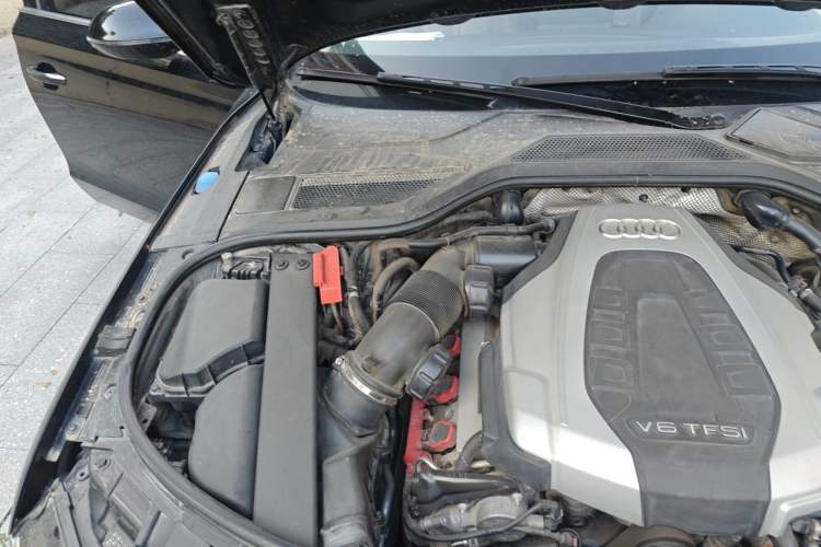 Used Audi A8 2016 A8L 45 TFSI quattro Luxury Edition Engine Bay Right