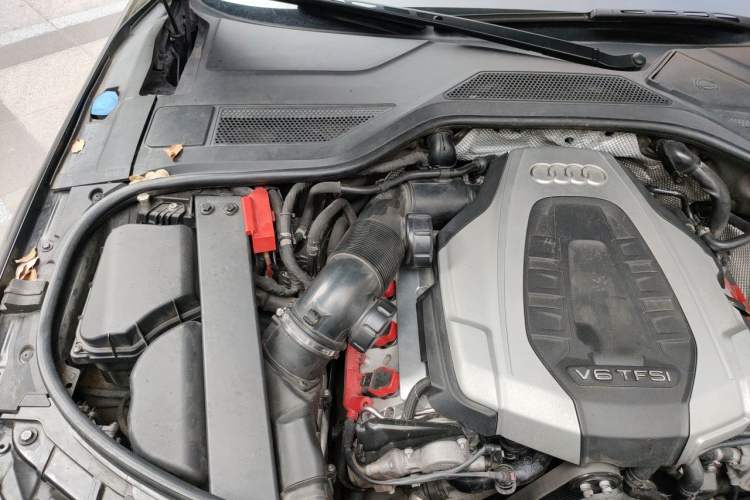 Used Audi A8 2016 A8L 45 TFSI quattro Luxury Edition Engine Bay Right