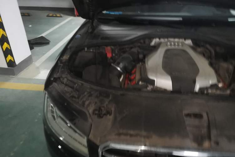 Used Audi A8 2016 A8L 45 TFSI quattro Comfort model Engine Bay Right