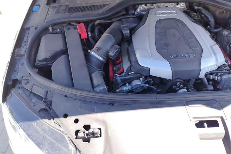 Used Audi A8 2016 A8L 45 TFSI quattro Comfort model Engine Bay Right