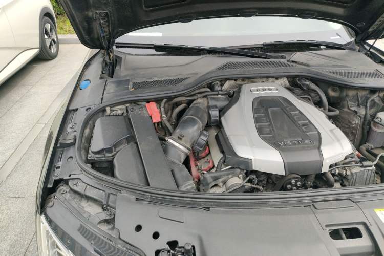 Used Audi A8 2016 A8L 45 TFSI quattro Luxury Edition Engine Bay Right