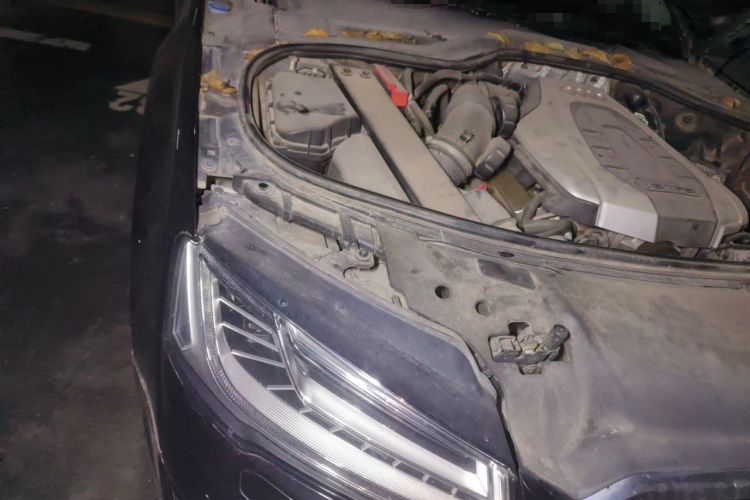 Used Audi A8 2016 A8L 45 TFSI quattro Comfort model Engine Bay Right