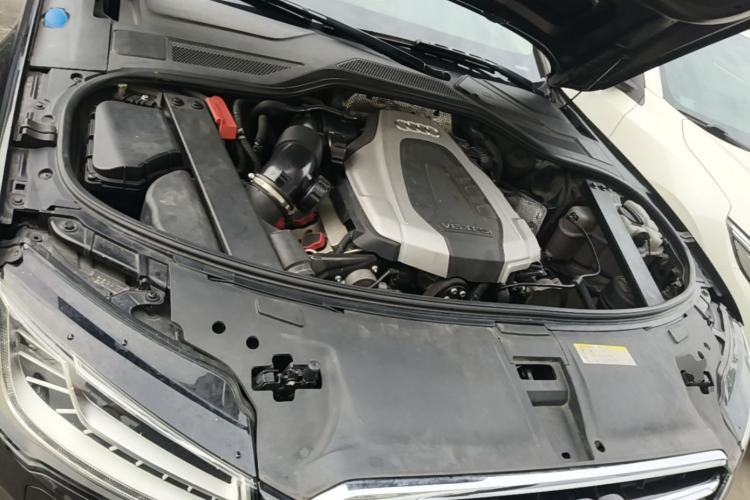 Used Audi A8 2016 A8L 45 TFSI quattro Comfort model Engine Bay