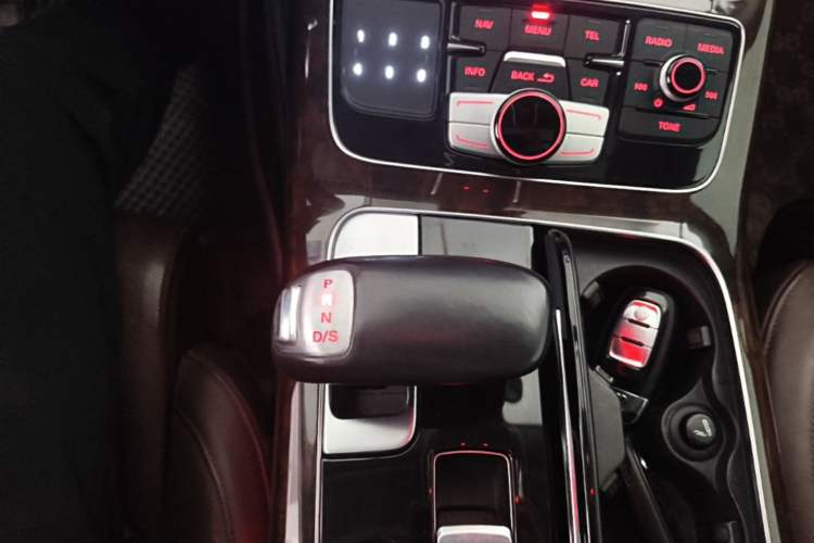Used Audi A8 2016 A8L 45 TFSI quattro Luxury Edition Gear Lever